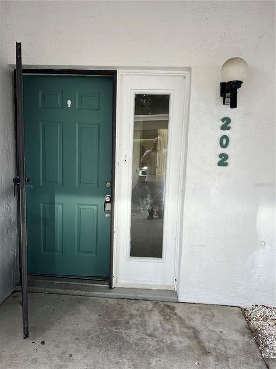 待售: $118,900 (2 贝兹, 2 浴室, 1252 平方英尺)