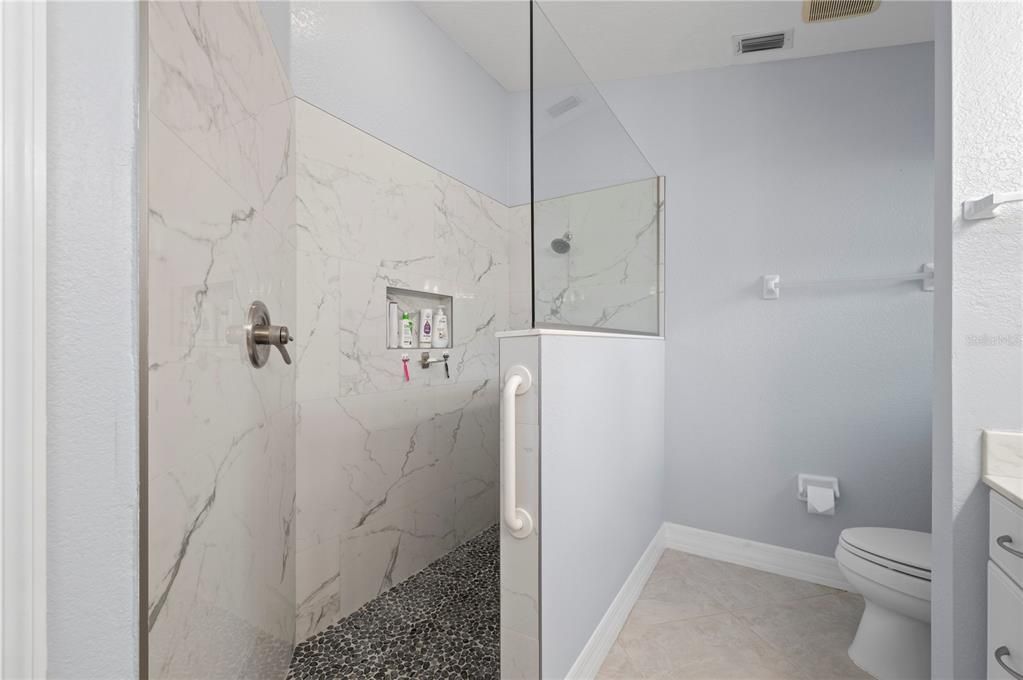 For Sale: $429,000 (2 beds, 2 baths, 1577 Square Feet)