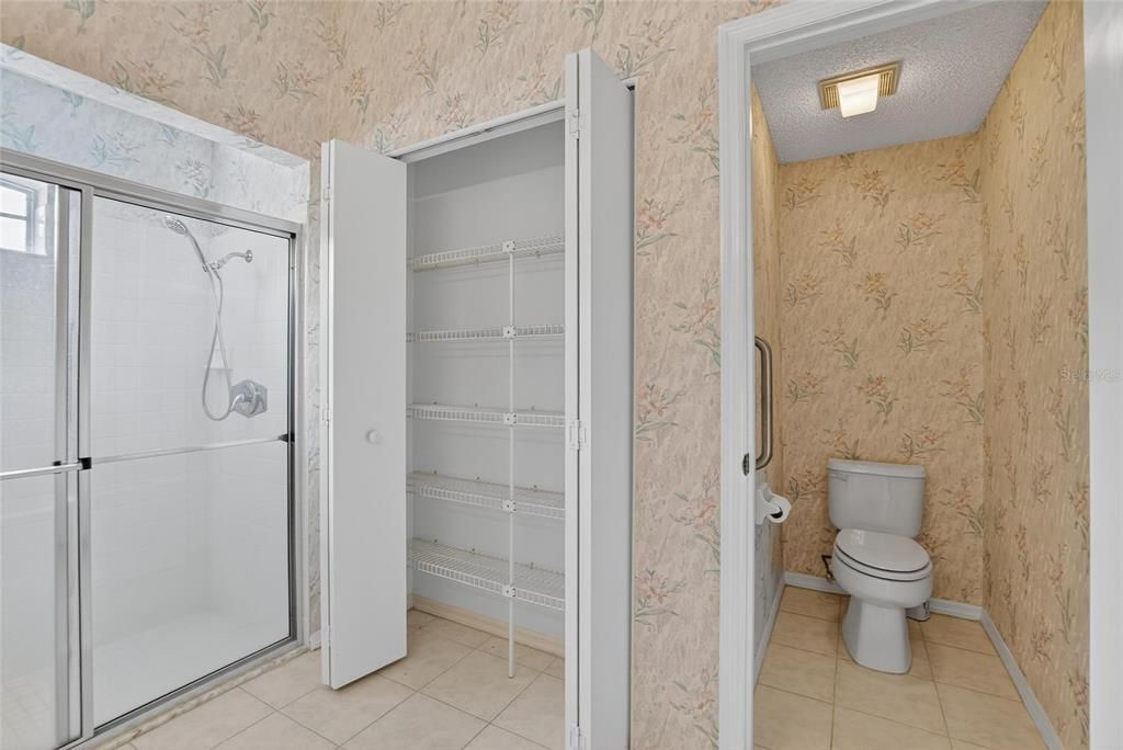 Под контрактом: $259,900 (2 спален, 2 ванн, 1362 Квадратных фут)