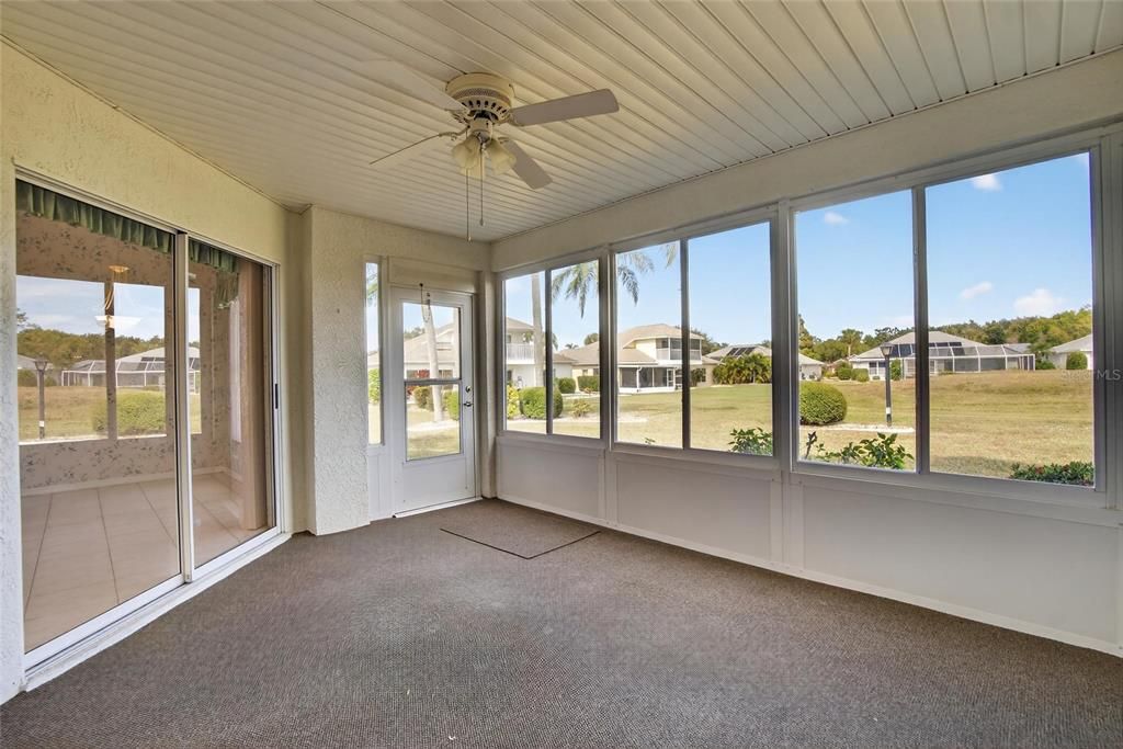 Под контрактом: $259,900 (2 спален, 2 ванн, 1362 Квадратных фут)