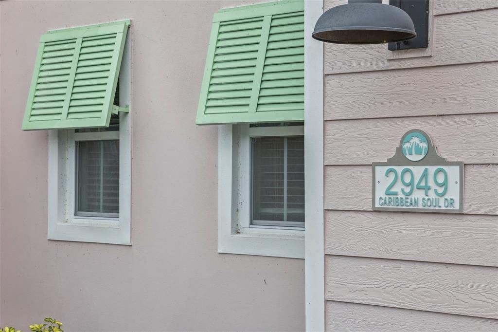 For Sale: $380,000 (2 beds, 2 baths, 1394 Square Feet)