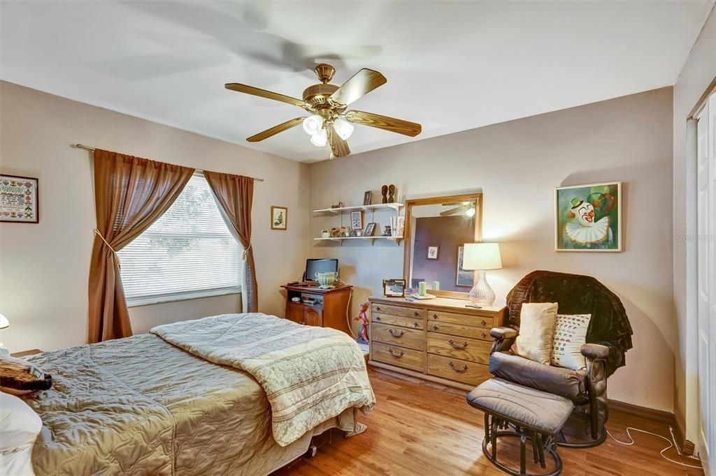 На продажу: $450,000 (3 спален, 2 ванн, 1874 Квадратных фут)