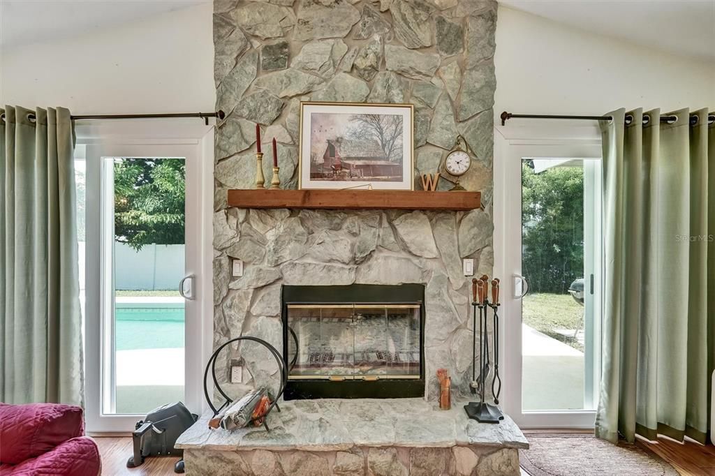 На продажу: $450,000 (3 спален, 2 ванн, 1874 Квадратных фут)