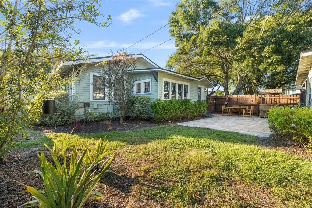 For Sale: $799,999 (4 beds, 0 baths, 1613 Square Feet)