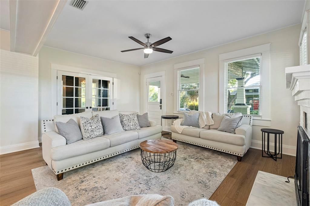 For Sale: $799,999 (4 beds, 0 baths, 1613 Square Feet)