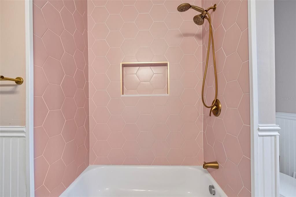 For Sale: $799,999 (4 beds, 0 baths, 1613 Square Feet)