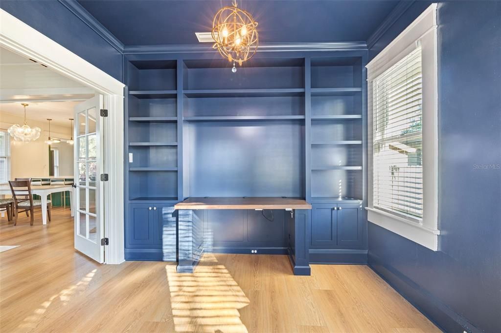 For Sale: $799,999 (4 beds, 0 baths, 1613 Square Feet)