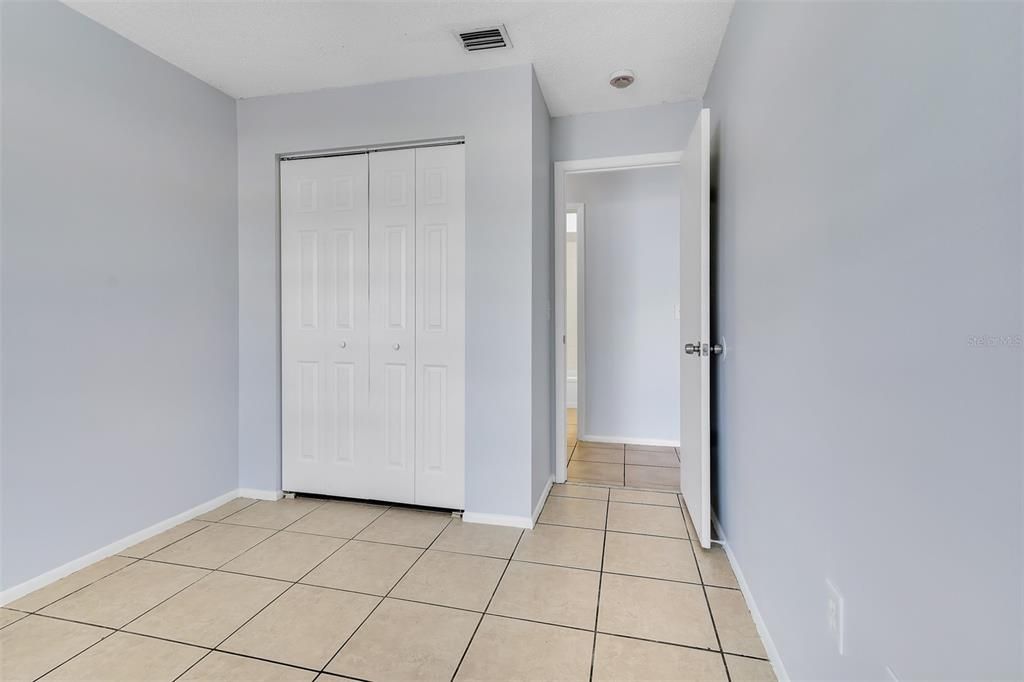 For Sale: $249,000 (3 beds, 2 baths, 992 Square Feet)