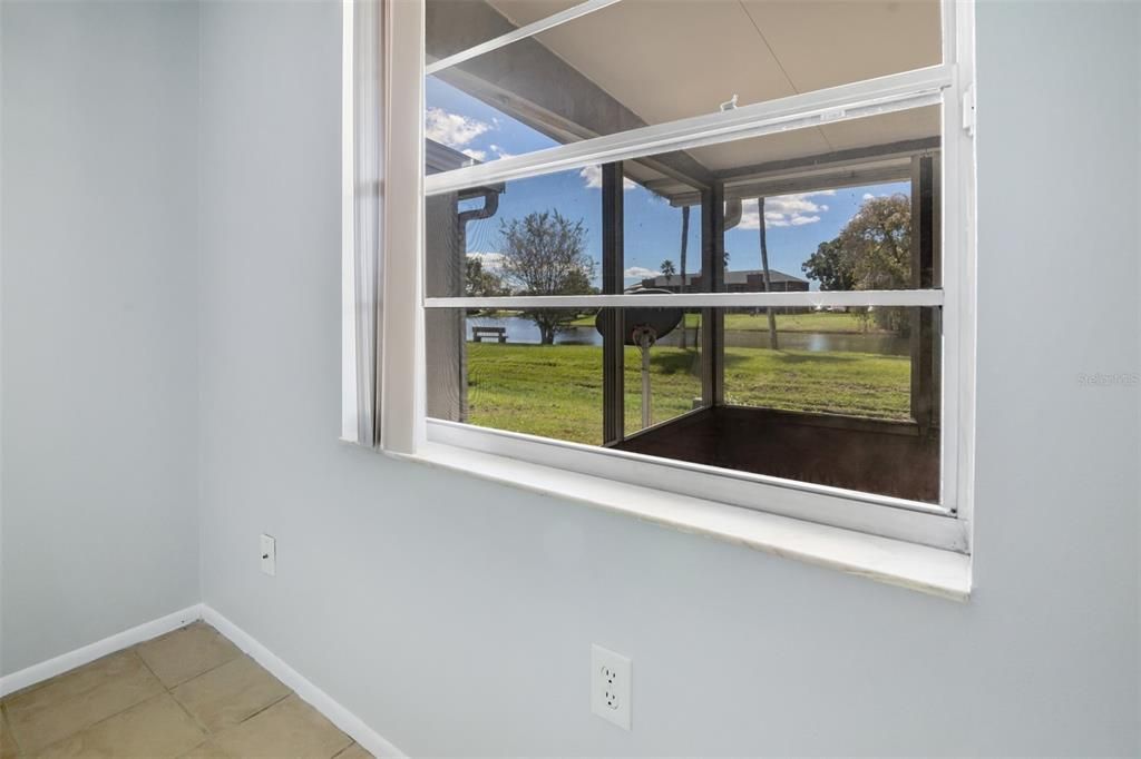 For Sale: $249,000 (3 beds, 2 baths, 992 Square Feet)