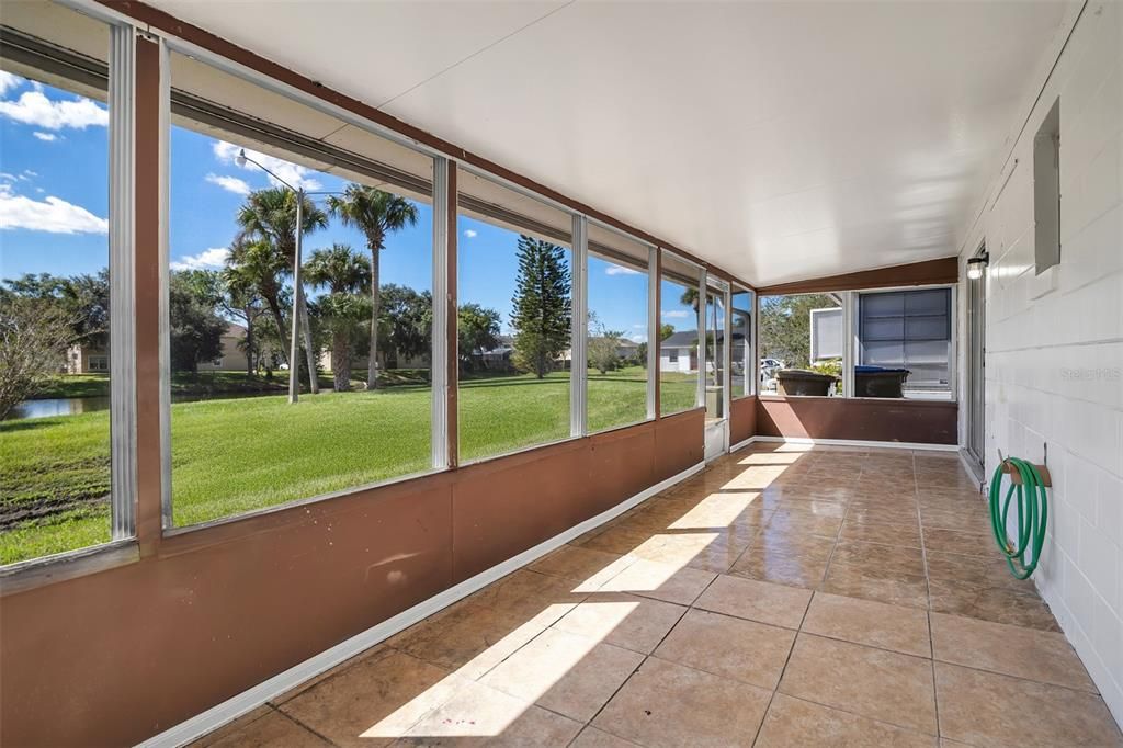 For Sale: $249,000 (3 beds, 2 baths, 992 Square Feet)