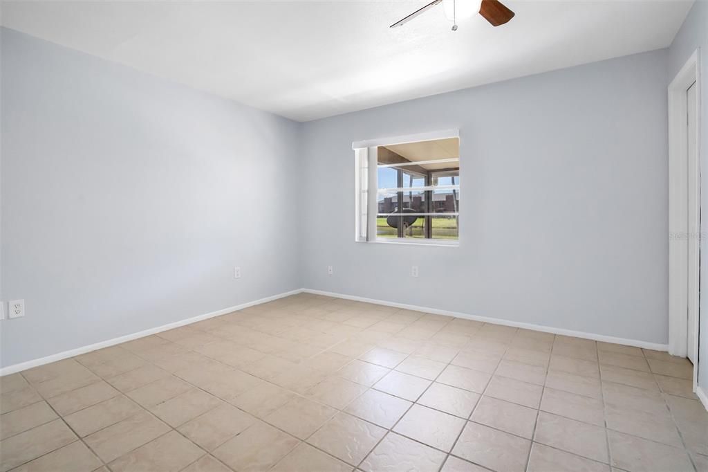 For Sale: $249,000 (3 beds, 2 baths, 992 Square Feet)