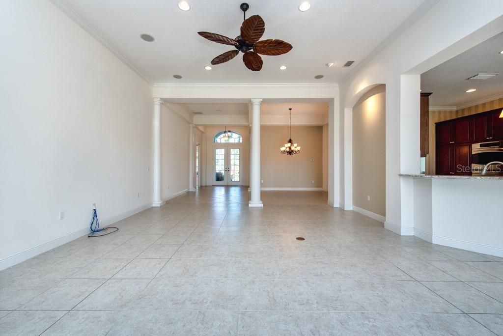 待售: $750,000 (3 贝兹, 2 浴室, 2582 平方英尺)