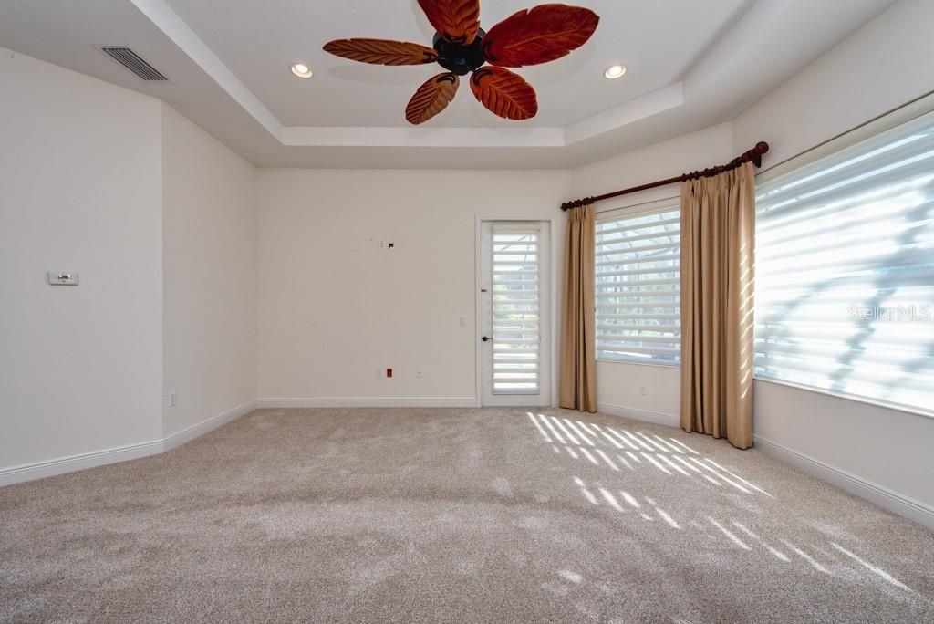 待售: $750,000 (3 贝兹, 2 浴室, 2582 平方英尺)