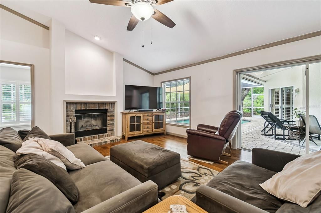 For Sale: $837,500 (5 beds, 3 baths, 2939 Square Feet)