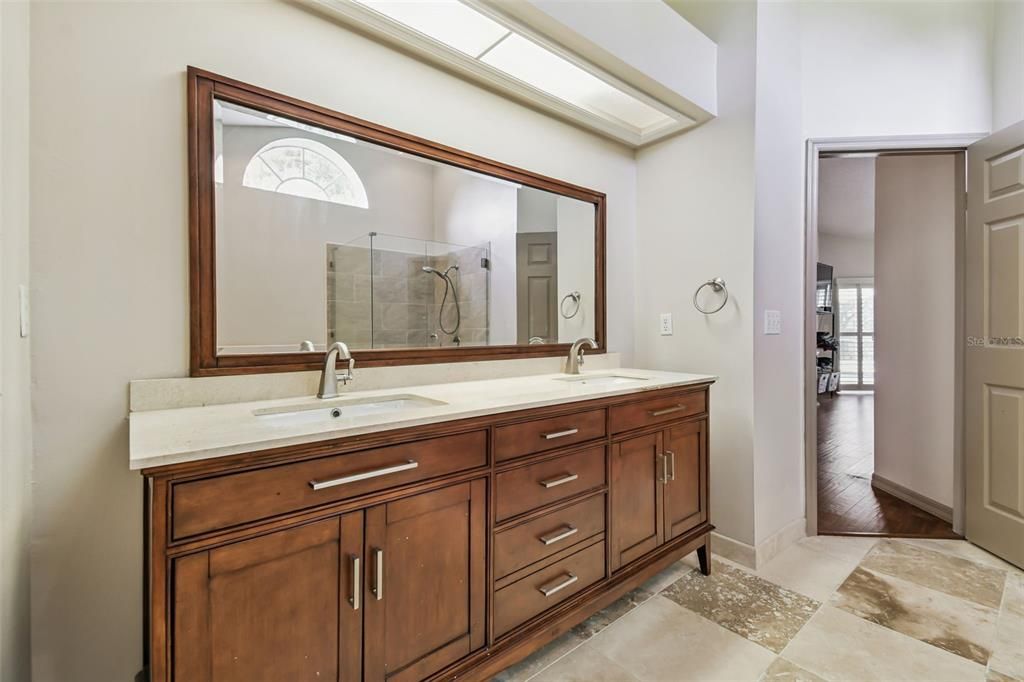 For Sale: $837,500 (5 beds, 3 baths, 2939 Square Feet)