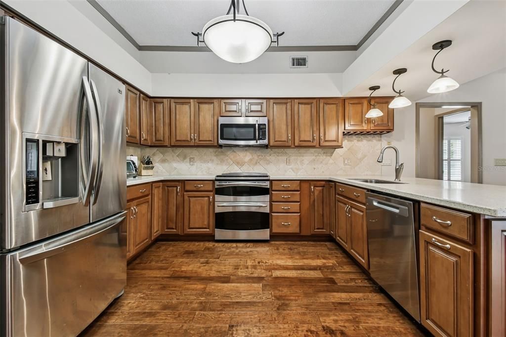 For Sale: $837,500 (5 beds, 3 baths, 2939 Square Feet)