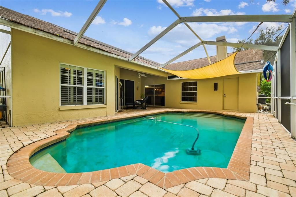 For Sale: $837,500 (5 beds, 3 baths, 2939 Square Feet)