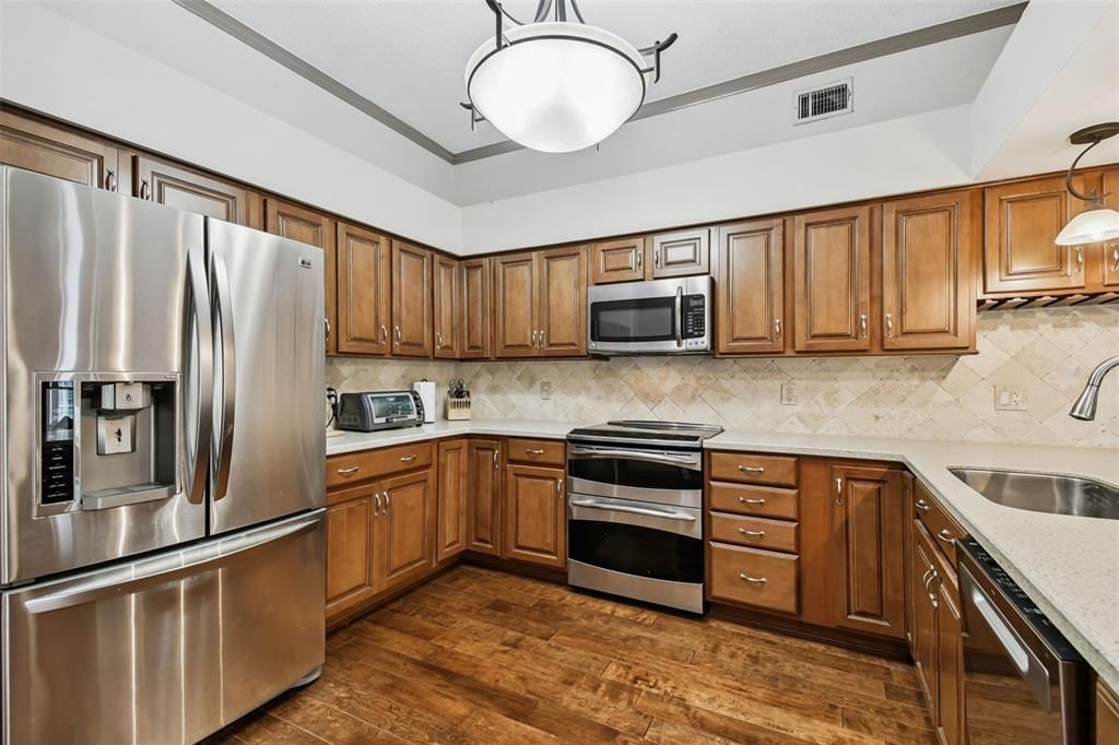 For Sale: $837,500 (5 beds, 3 baths, 2939 Square Feet)