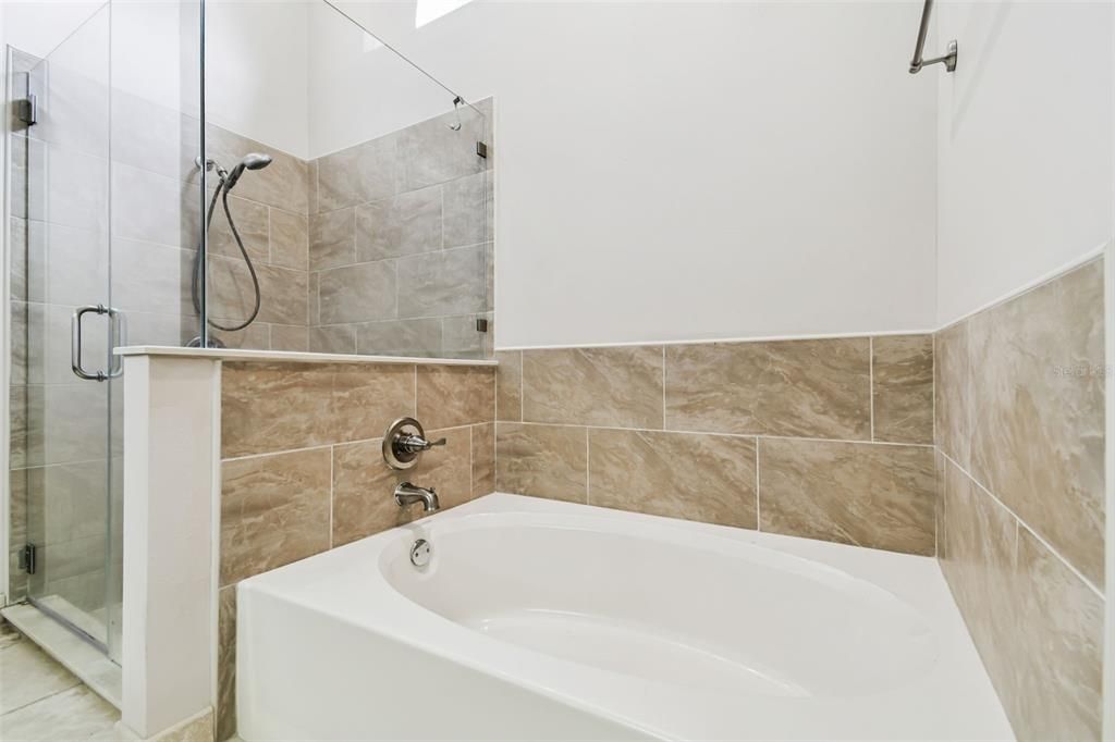 For Sale: $837,500 (5 beds, 3 baths, 2939 Square Feet)