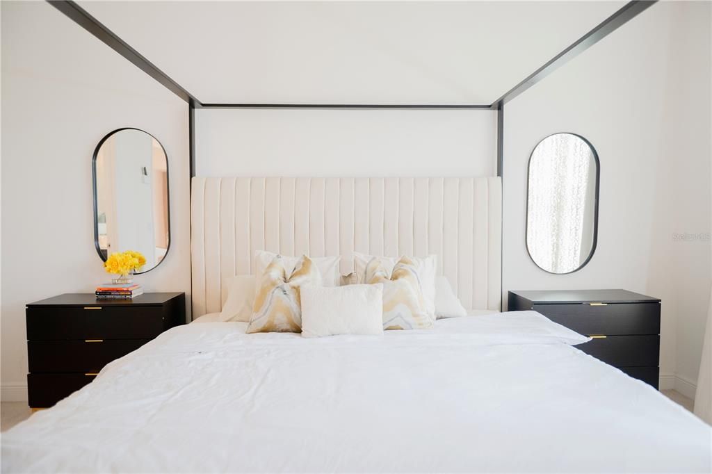 For Sale: $559,000 (5 beds, 3 baths, 2626 Square Feet)