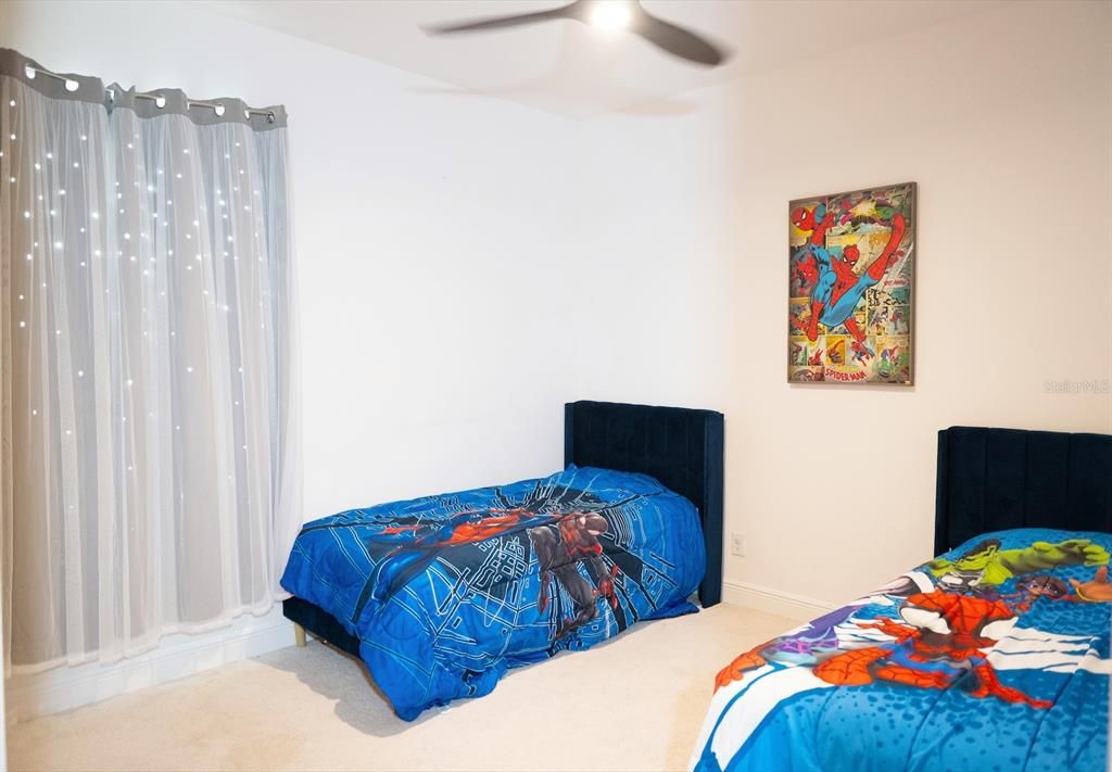 For Sale: $559,000 (5 beds, 3 baths, 2626 Square Feet)