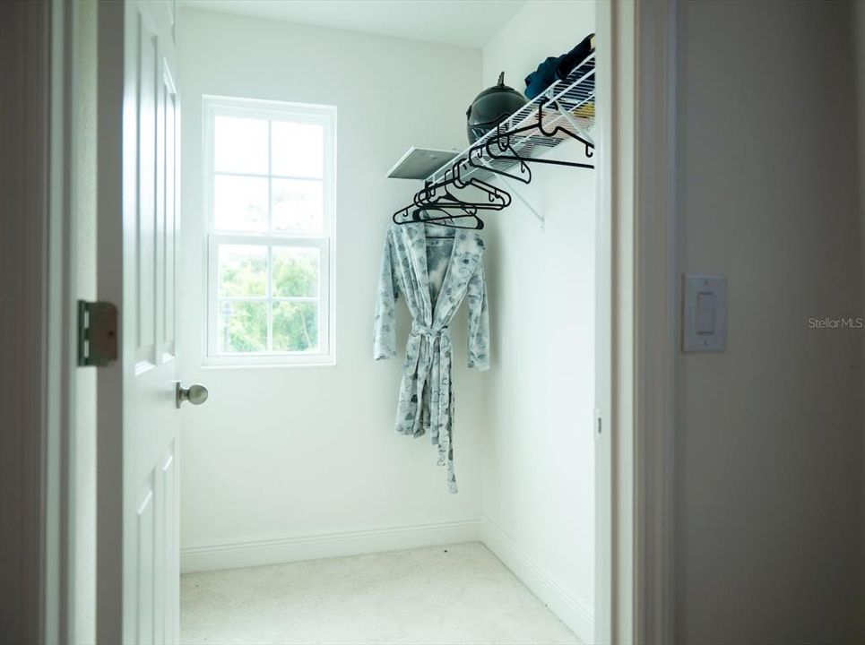 For Sale: $559,000 (5 beds, 3 baths, 2626 Square Feet)