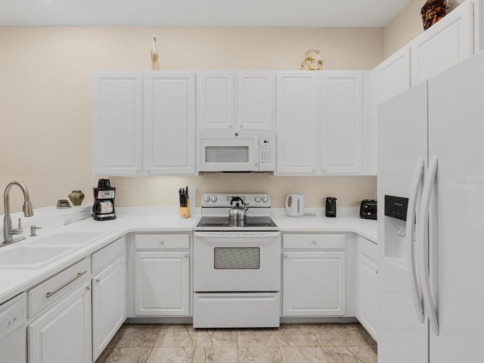 For Sale: $199,713 (3 beds, 2 baths, 1655 Square Feet)