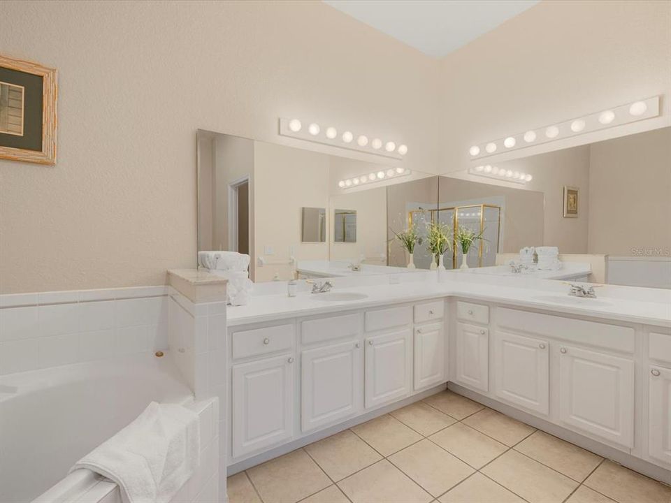 For Sale: $199,713 (3 beds, 2 baths, 1655 Square Feet)