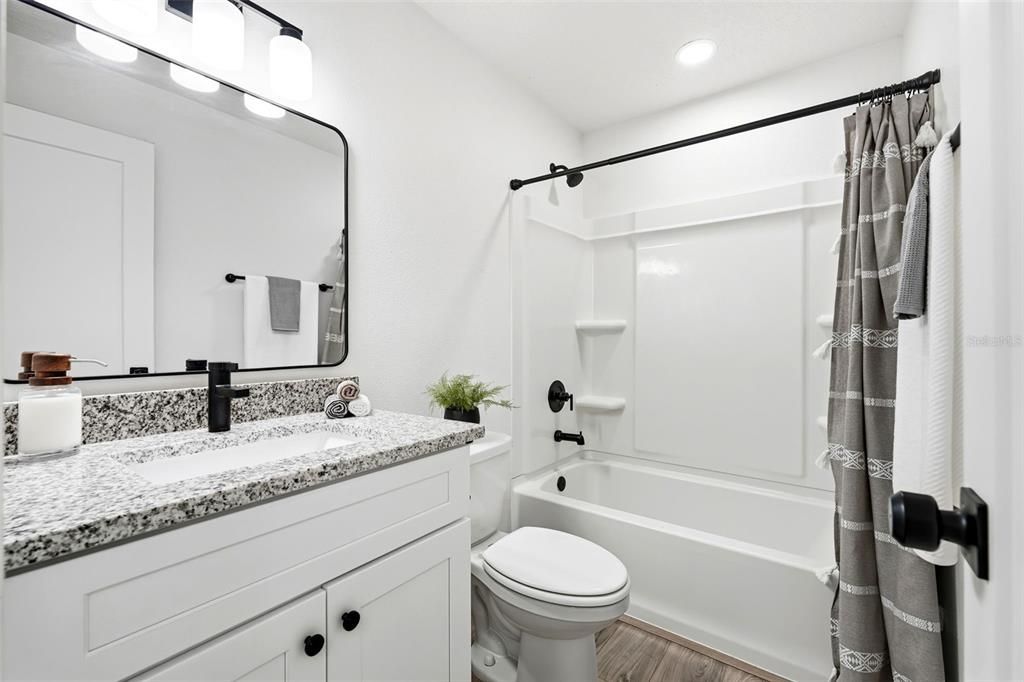 Active With Contract: $279,900 (2 beds, 2 baths, 1100 Square Feet)