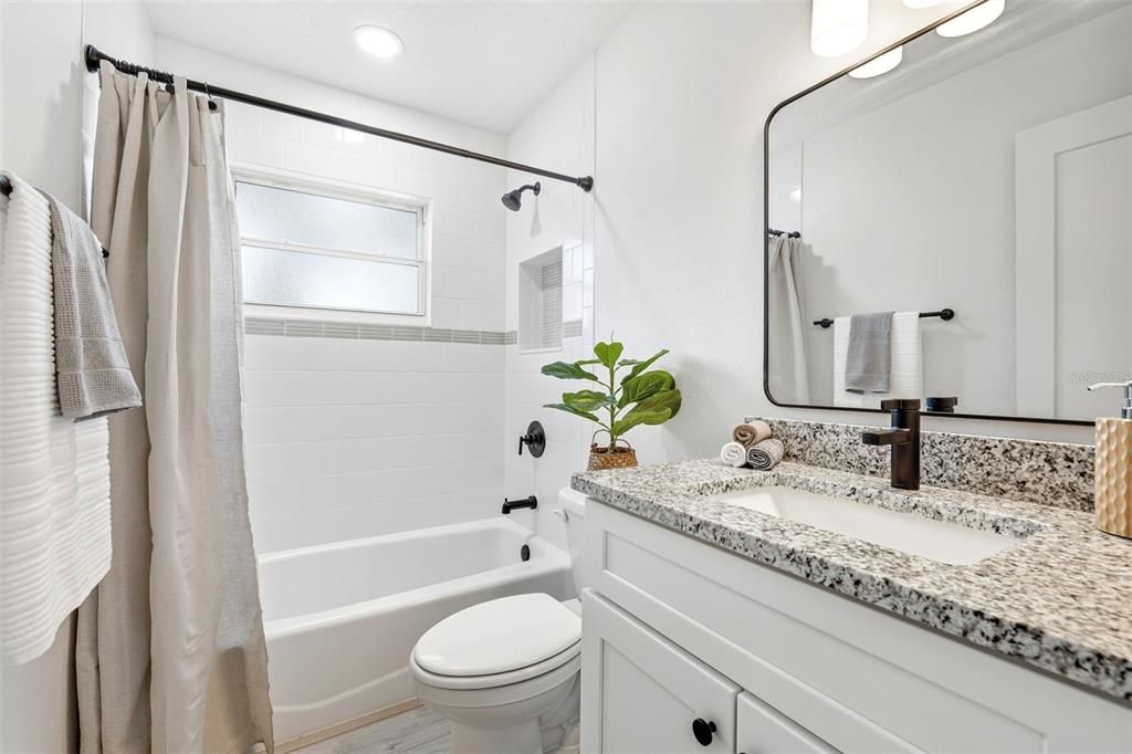 Active With Contract: $279,900 (2 beds, 2 baths, 1100 Square Feet)