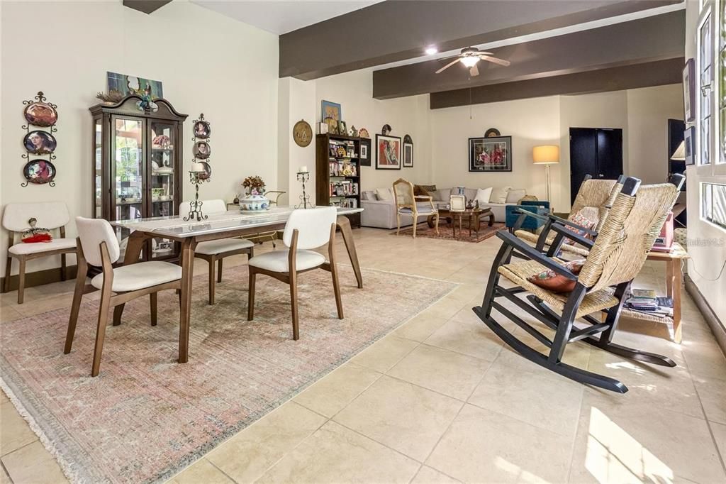 На продажу: $4,250,000 (5 спален, 5 ванн, 12350 Квадратных фут)