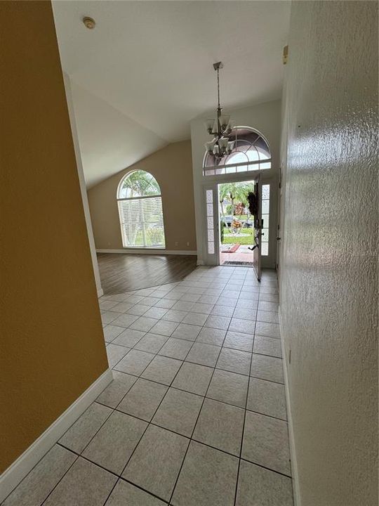 Active With Contract: $445,500 (4 beds, 3 baths, 2317 Square Feet)