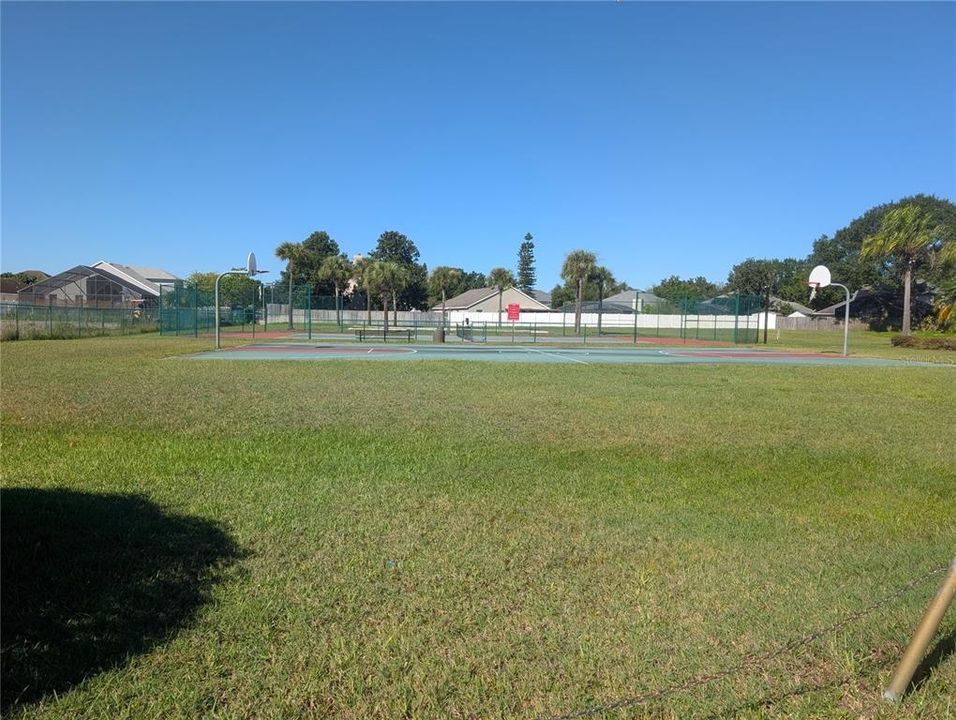 Active With Contract: $445,500 (4 beds, 3 baths, 2317 Square Feet)