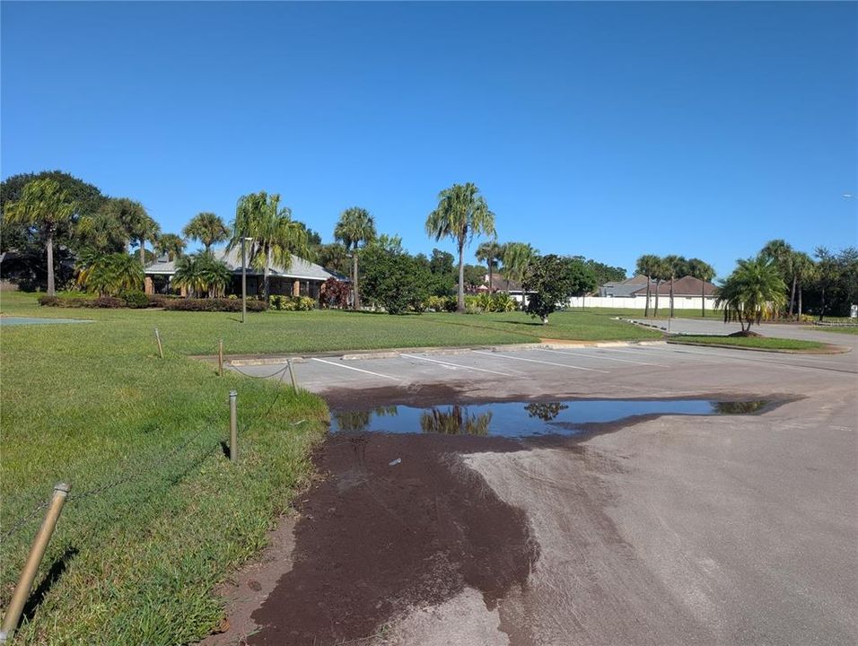 Active With Contract: $445,500 (4 beds, 3 baths, 2317 Square Feet)