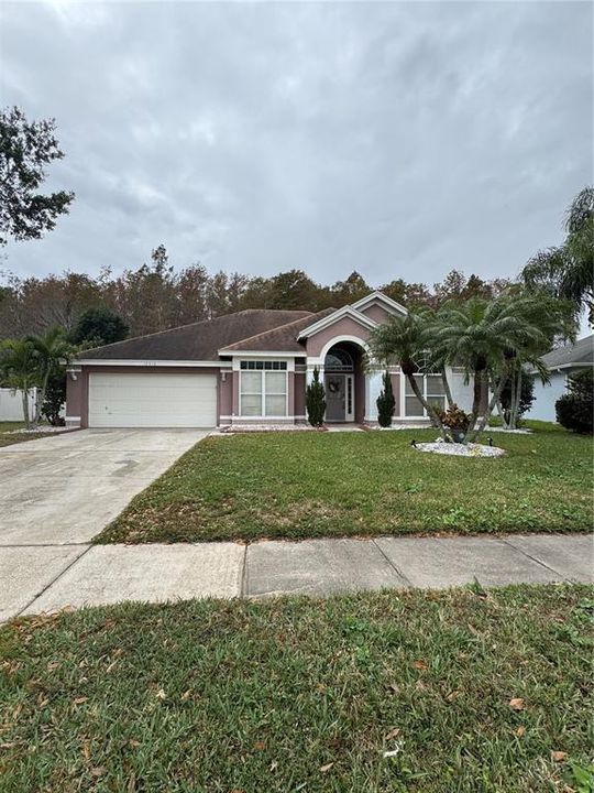Active With Contract: $445,500 (4 beds, 3 baths, 2317 Square Feet)
