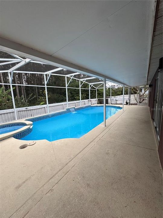 Active With Contract: $445,500 (4 beds, 3 baths, 2317 Square Feet)