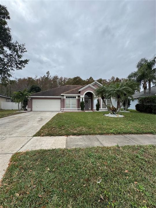 Active With Contract: $445,500 (4 beds, 3 baths, 2317 Square Feet)