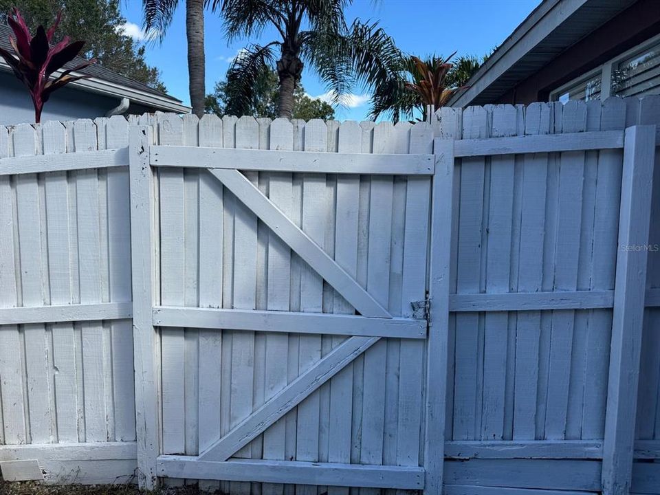 Active With Contract: $445,500 (4 beds, 3 baths, 2317 Square Feet)