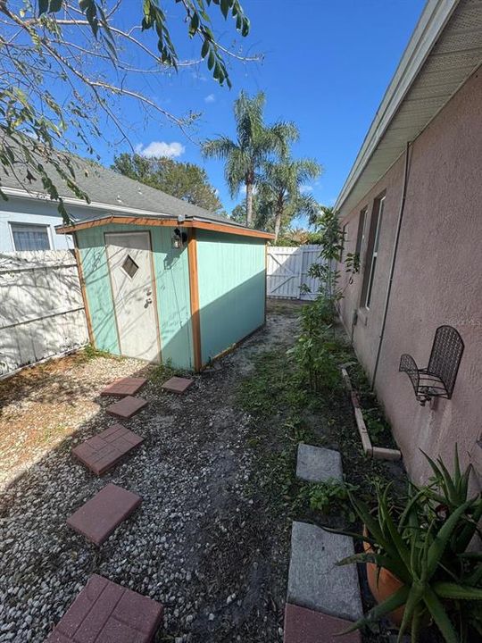 Active With Contract: $445,500 (4 beds, 3 baths, 2317 Square Feet)