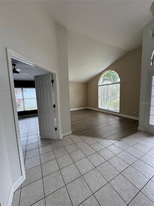 Active With Contract: $445,500 (4 beds, 3 baths, 2317 Square Feet)