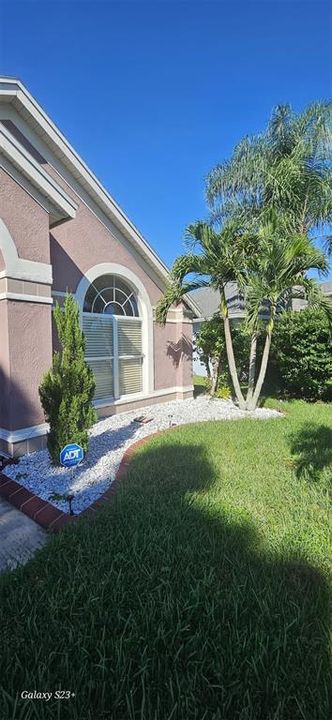 Active With Contract: $445,500 (4 beds, 3 baths, 2317 Square Feet)