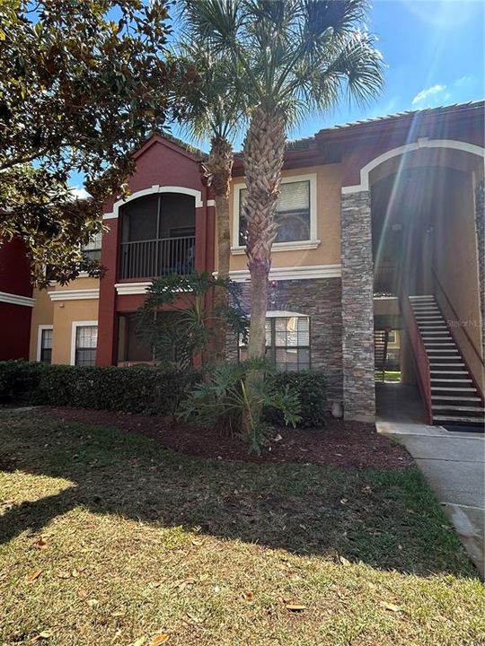 Recently Rented: $1,595 (1 beds, 1 baths, 700 Square Feet)