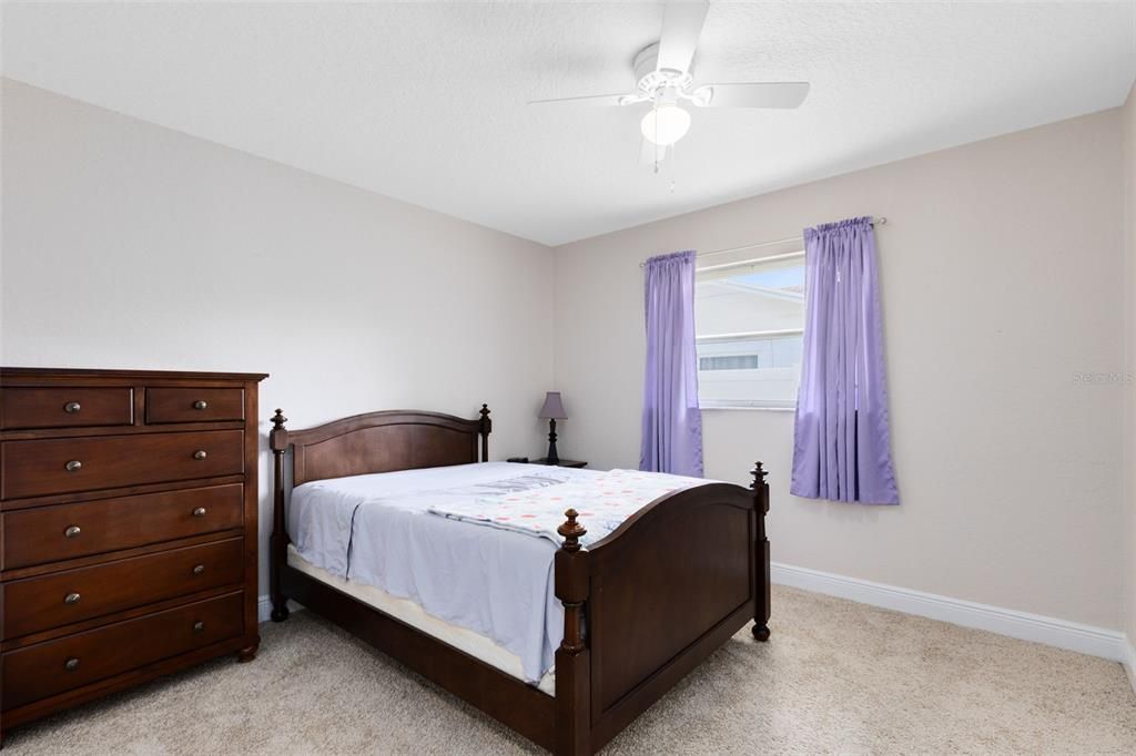 Active With Contract: $415,000 (4 beds, 2 baths, 1907 Square Feet)