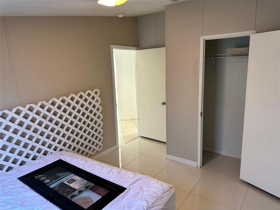 待售: $265,000 (4 贝兹, 2 浴室, 1473 平方英尺)