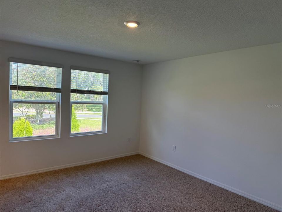 For Sale: $294,500 (3 beds, 2 baths, 1552 Square Feet)