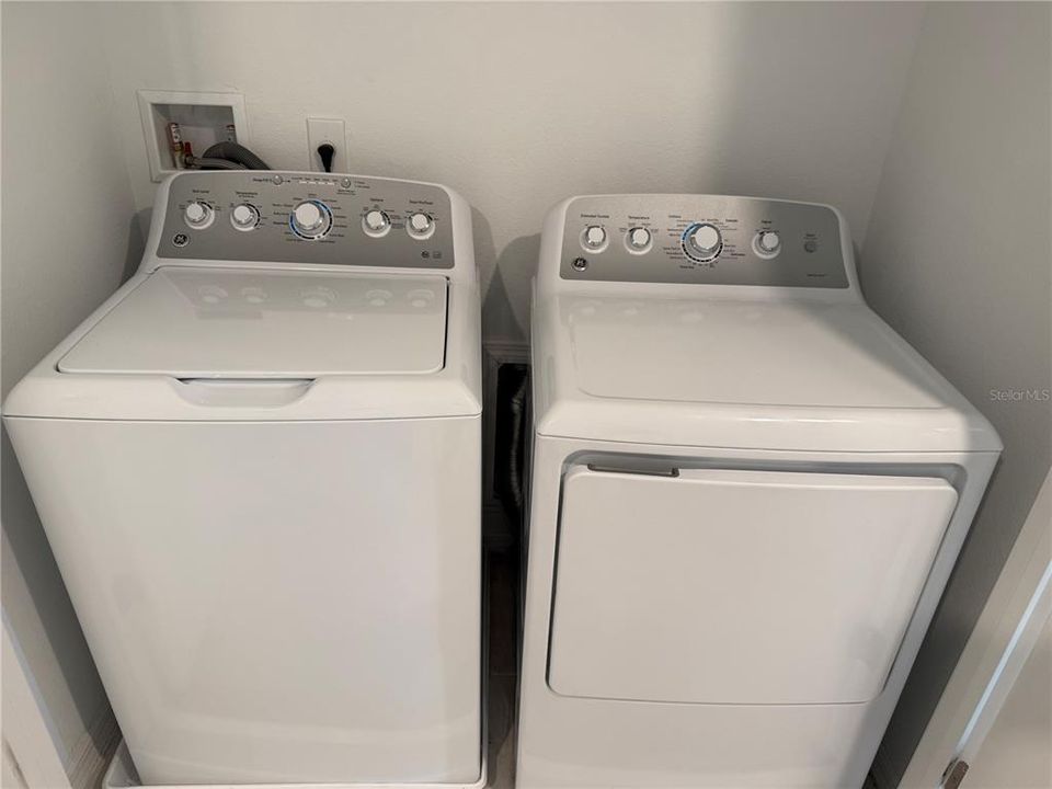 For Sale: $294,500 (3 beds, 2 baths, 1552 Square Feet)