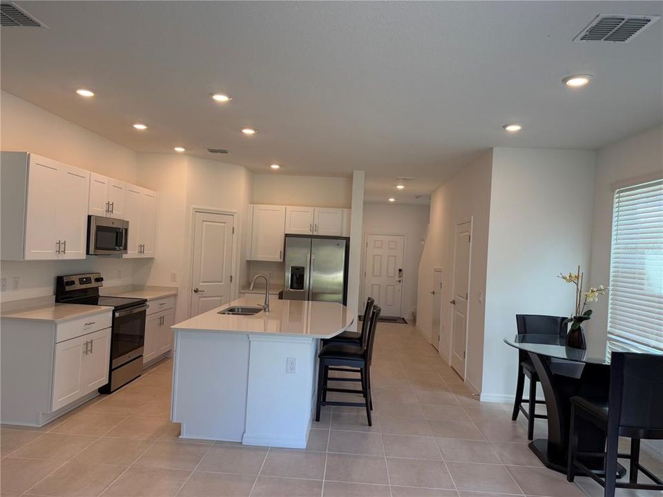 For Sale: $294,500 (3 beds, 2 baths, 1552 Square Feet)