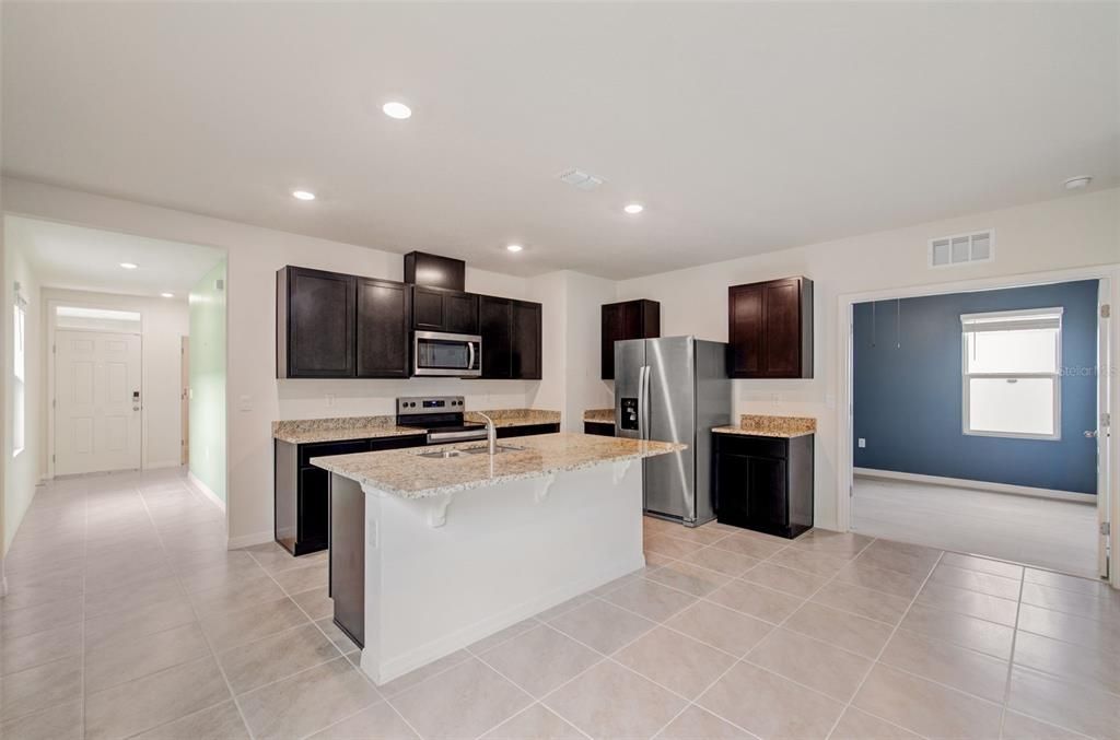 出租: $2,600 (3 贝兹, 2 浴室, 1612 平方英尺)