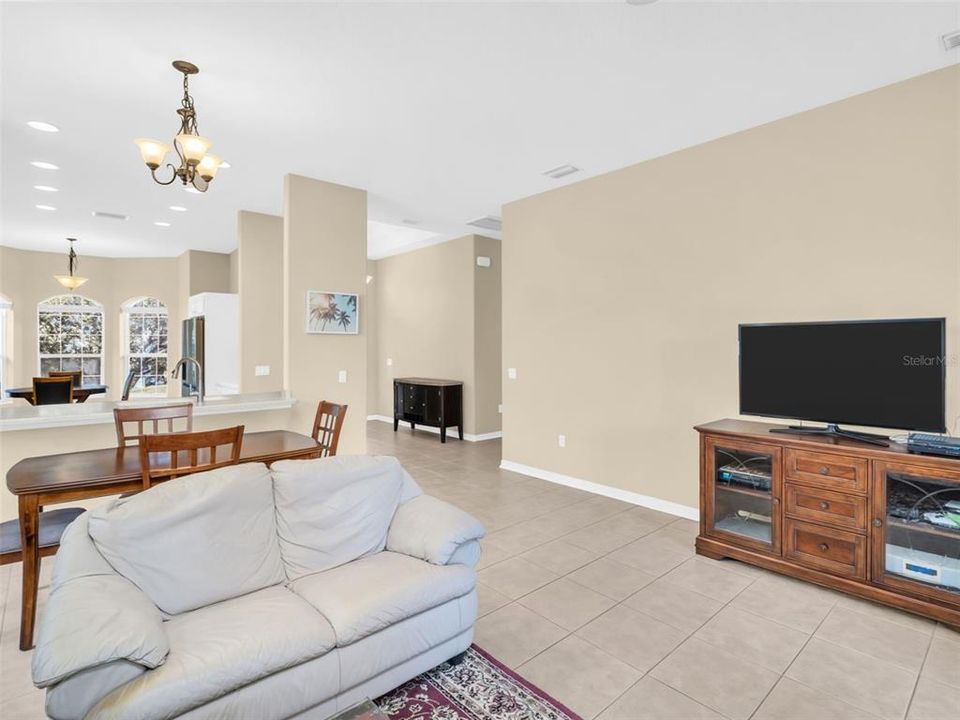 待售: $424,900 (3 贝兹, 2 浴室, 1710 平方英尺)