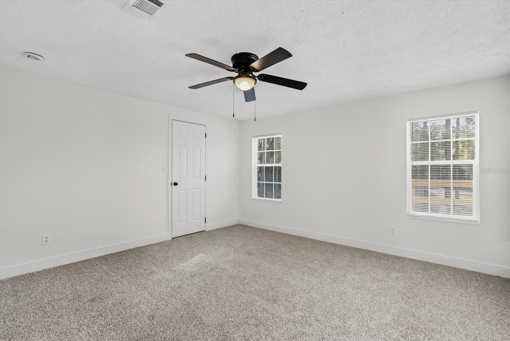 待售: $464,000 (3 贝兹, 2 浴室, 2006 平方英尺)